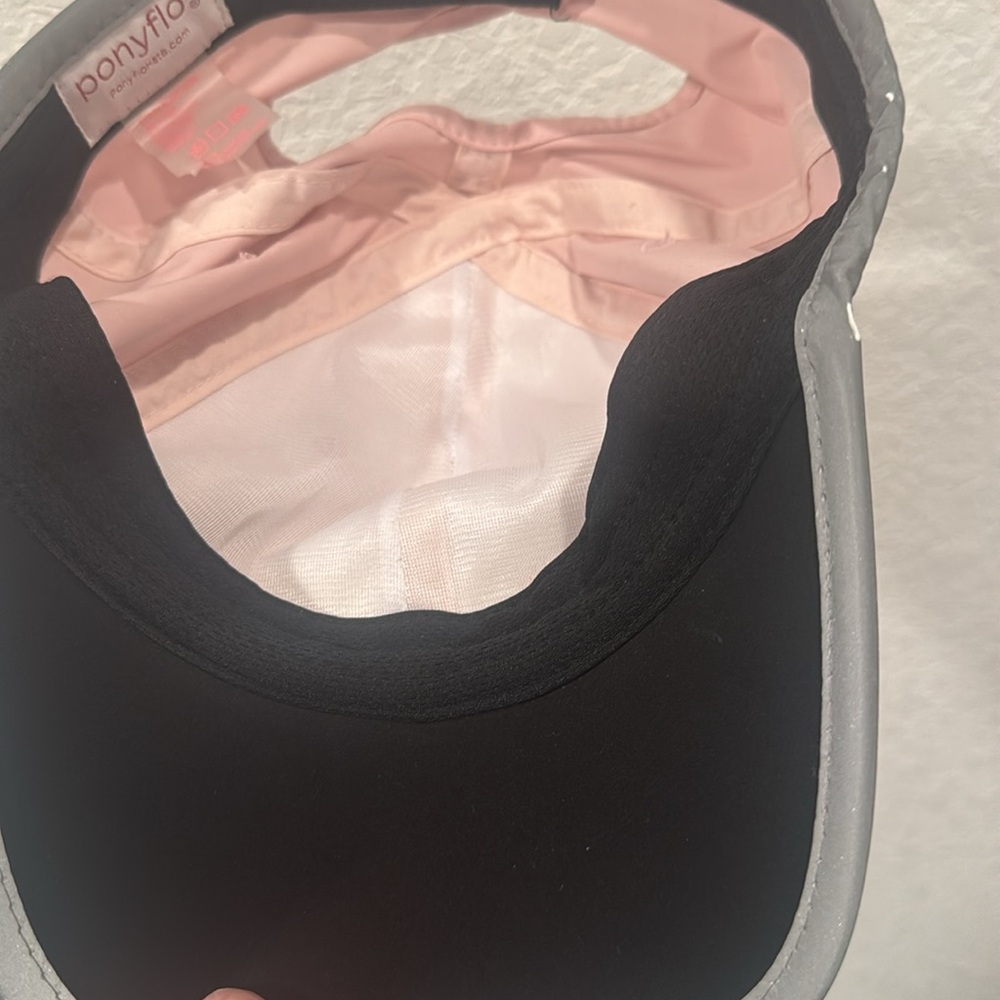 Ponyflo Performance Ponytail Hat Pink Reflective - Picture 7 of 8